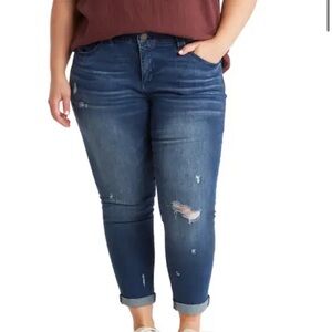 Democracy Ab Technology
Rolled Cuff Jeans